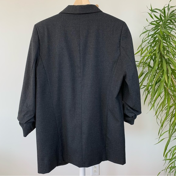 Zara Blazer - Picture 2 of 6